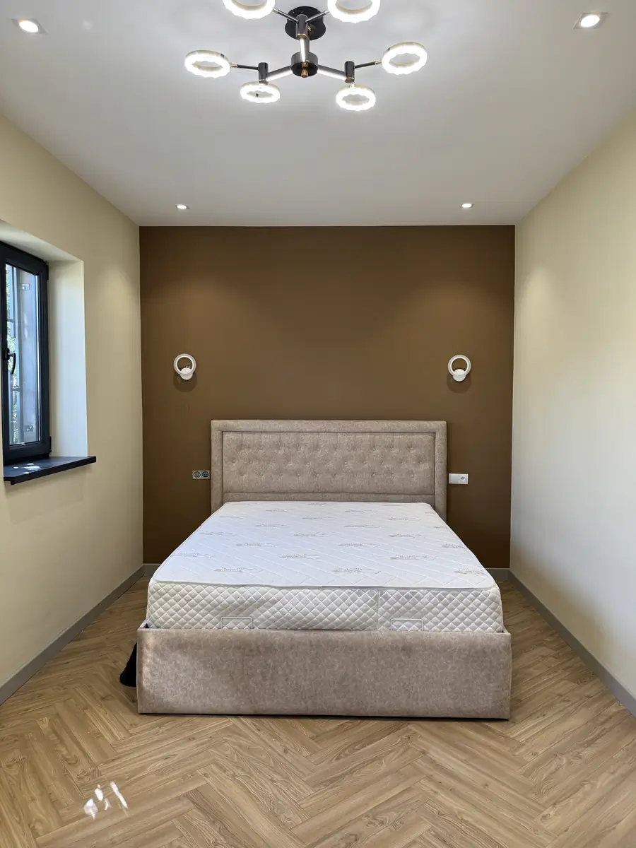Ijaraga 2 qavatli uy − 250 m²
