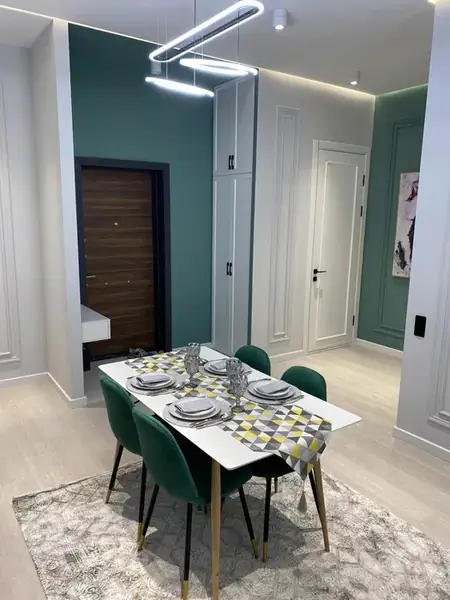 2-комнатная квартира − 53 м², 1/8 этаж