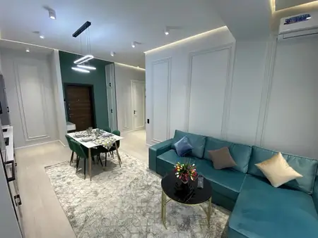 2-комнатная квартира − 53 м², 1/8 этаж