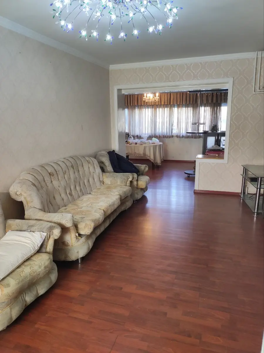 5 dan ortiq xonali kvartira − 116 m², 5/9 qavat