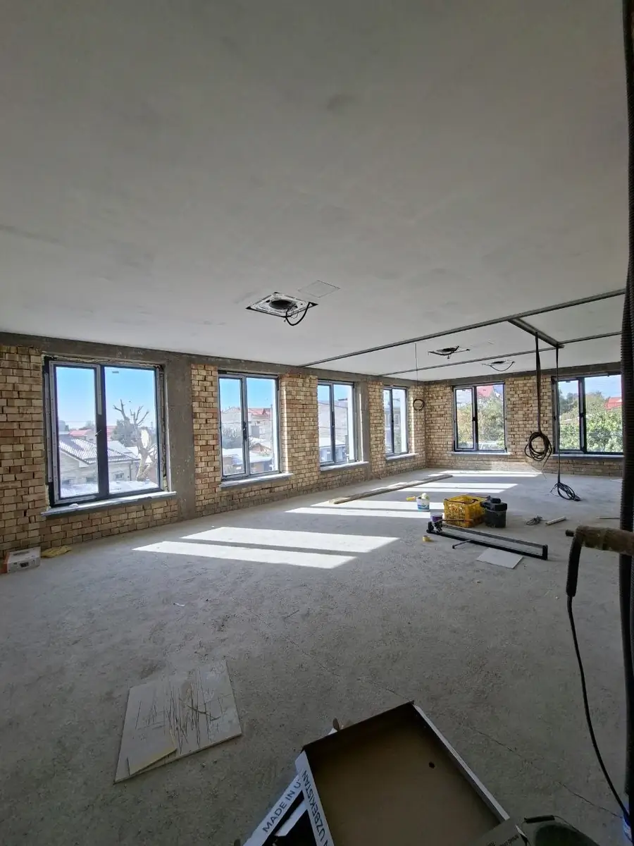 Ofis − 650 m², 3/3 qavat