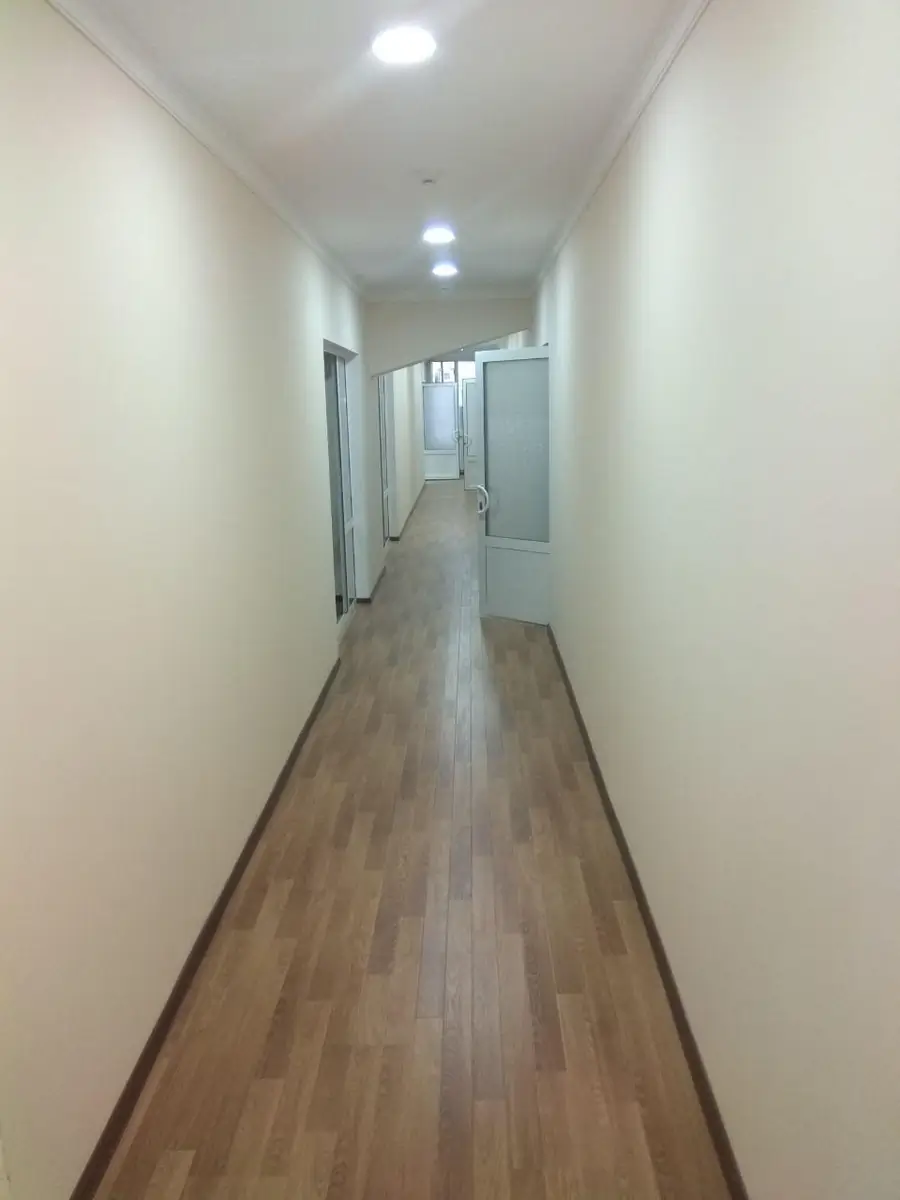 Ofis − 145 m², 3/3 qavat