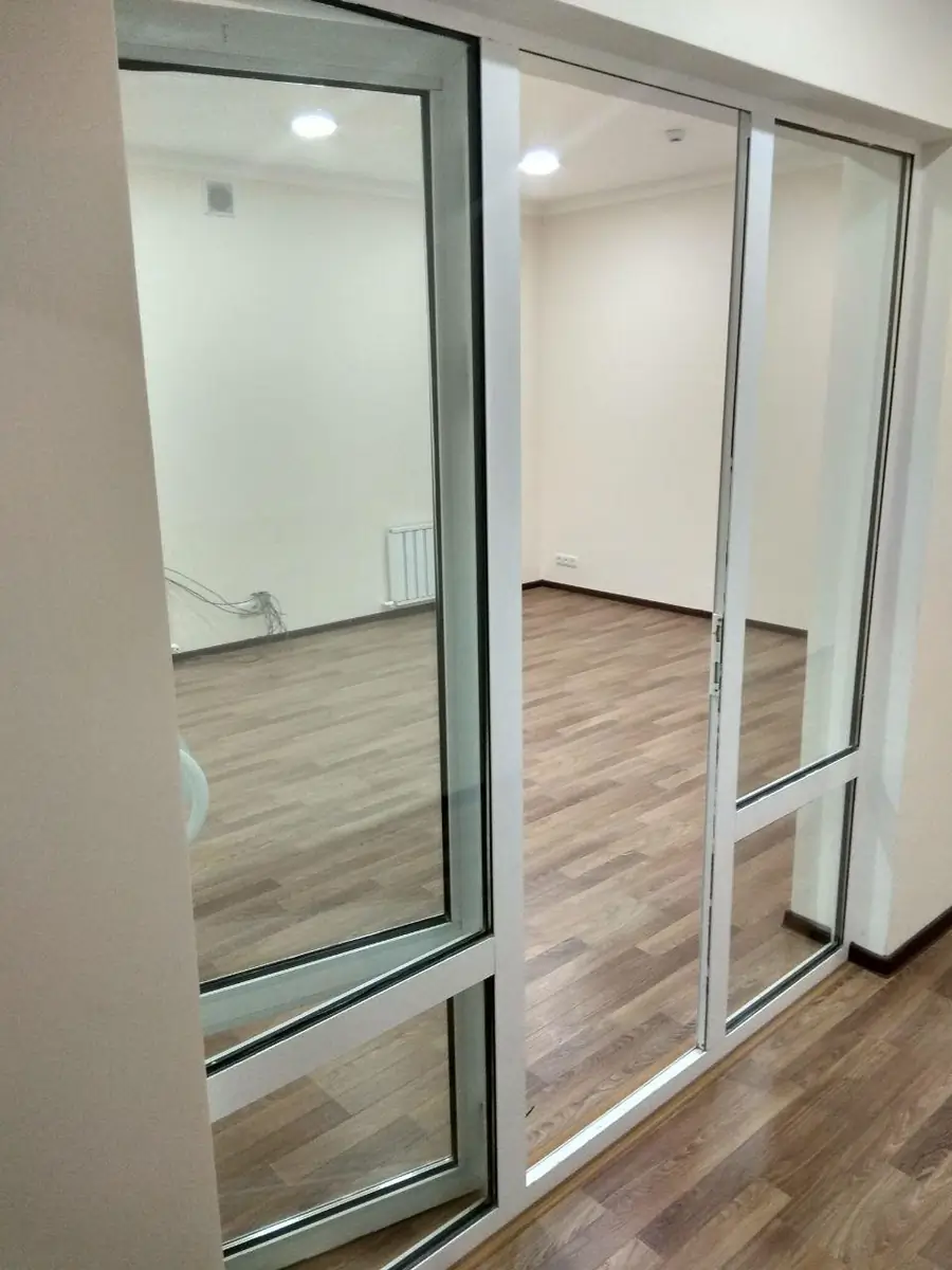 Ijaraga ofis − 145 m²