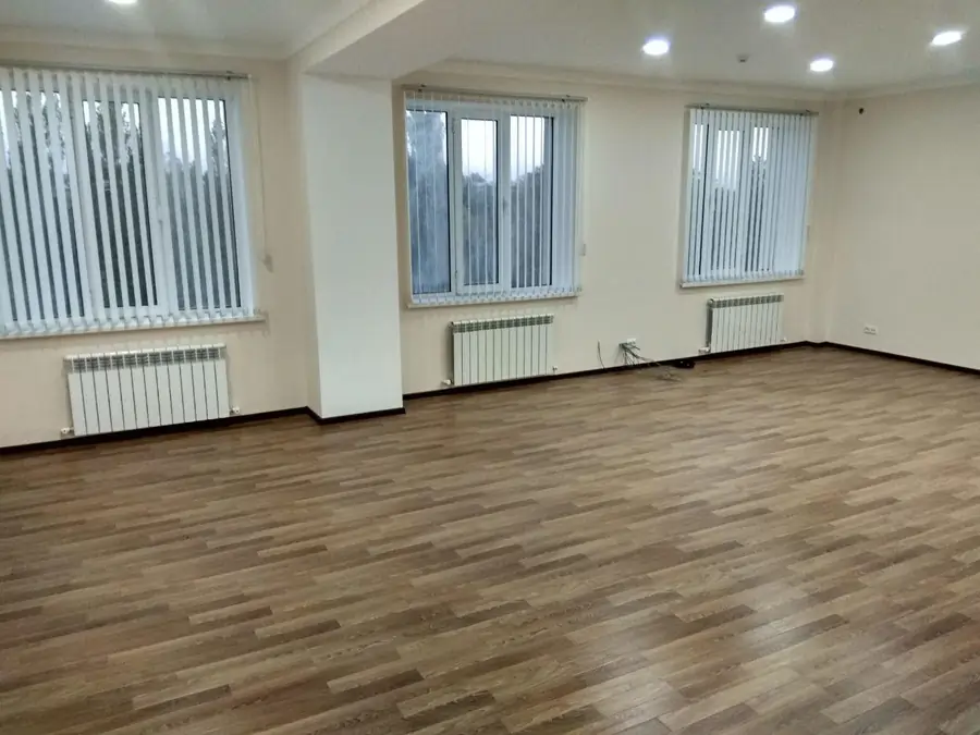 Ijaraga ofis − 145 m²