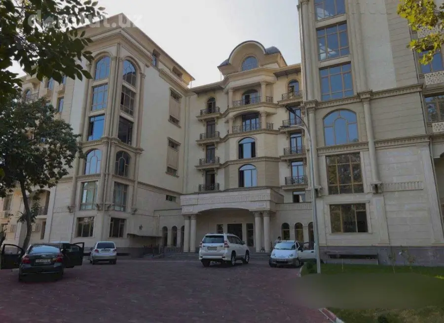 3 xonali kvartira − 159 m², 3/7 qavat