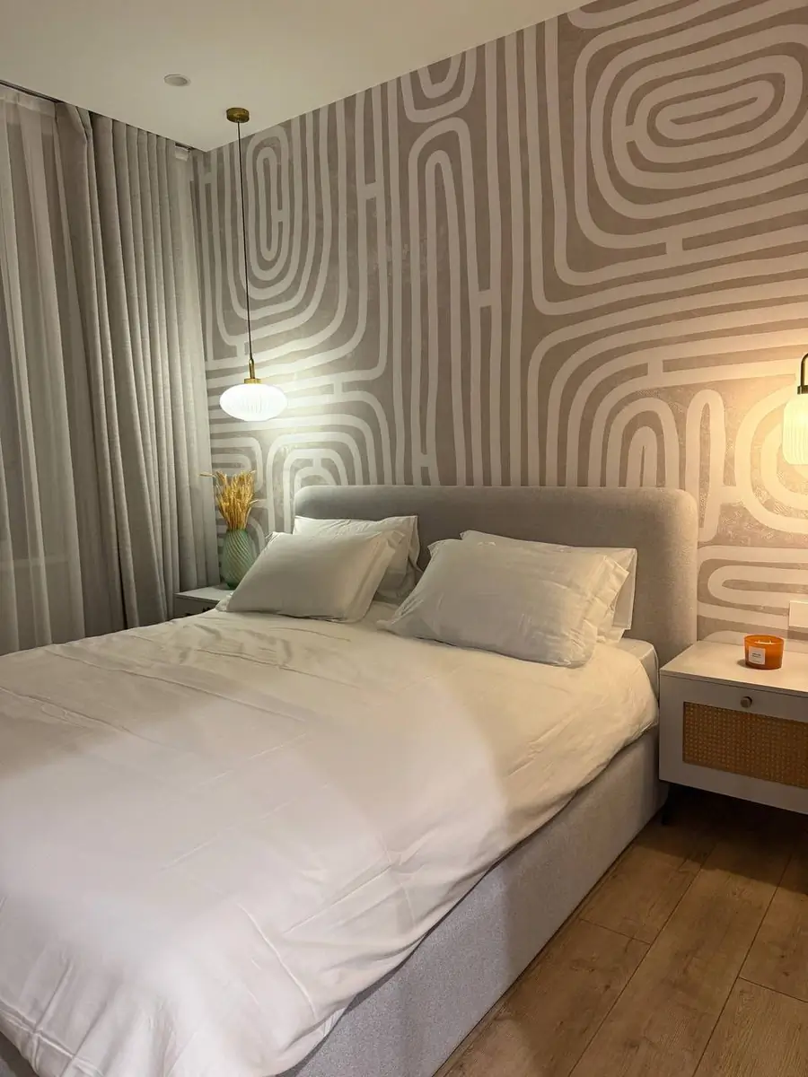 Продается 2-комнатная квартира − 42 м²