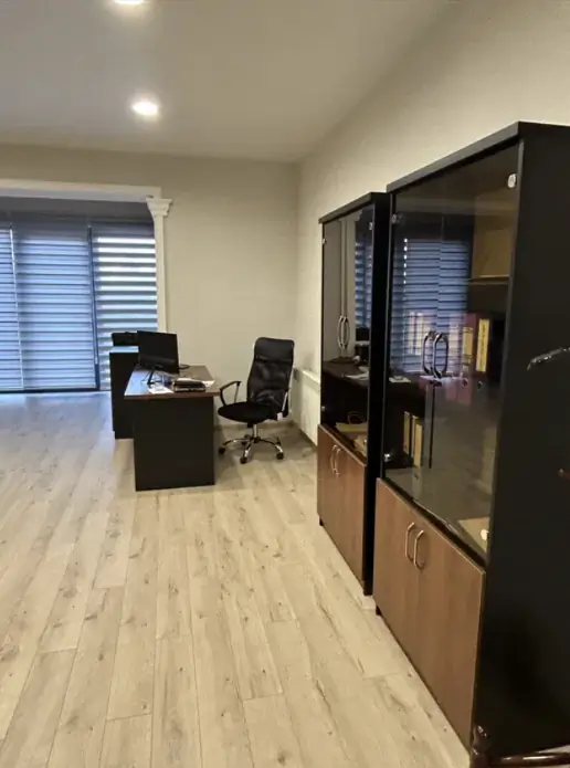 Ofis − 335 m², 1/5 qavat