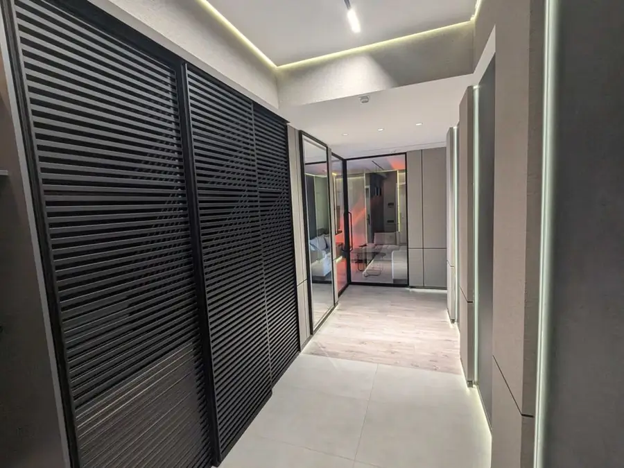 Сдается 3-комнатная квартира − 105 м²