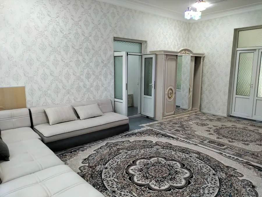 Ijaraga 1 qavatli uy − 180 m²