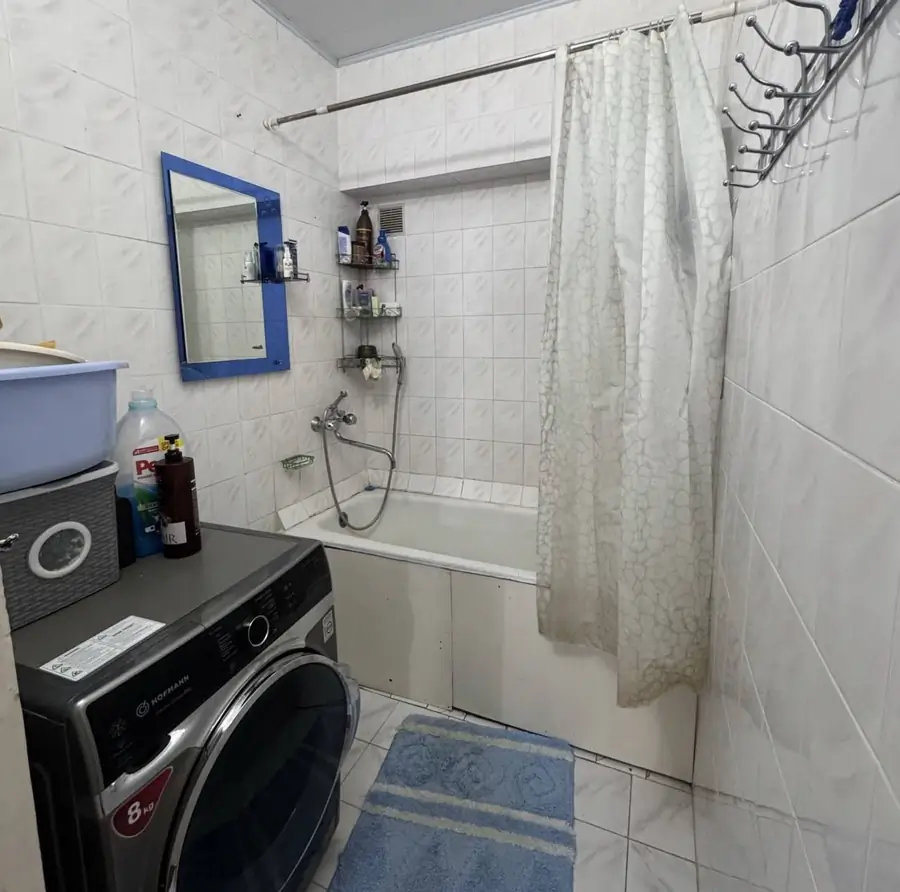 4 xonali kvartira sotiladi − 94 m²