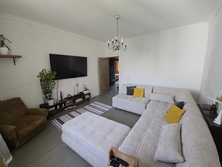 4 xonali kvartira − 106.8 m², 8/9 qavat