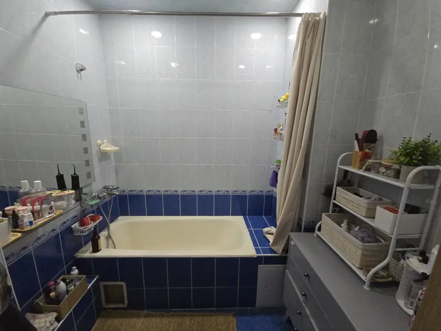 4 xonali kvartira sotiladi − 106.8 m²