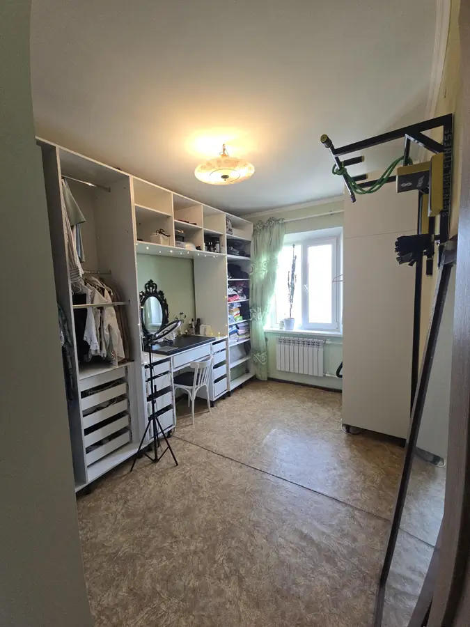 4 xonali kvartira − 106.8 m², 8/9 qavat