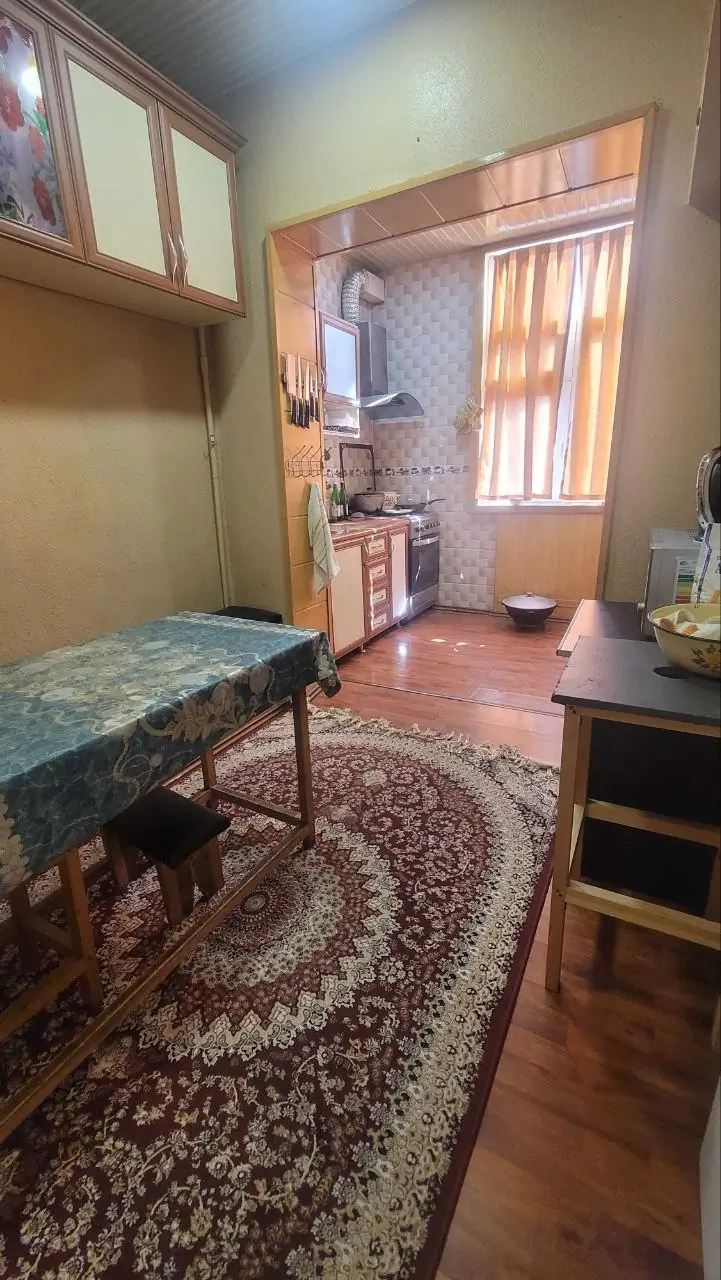 3 xonali kvartira − 70 m², 4/5 qavat