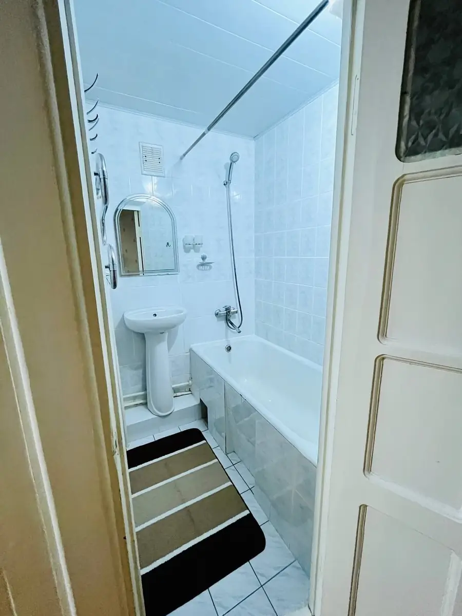 3 xonali kvartira sotiladi − 70 m²