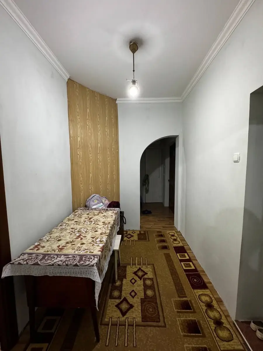 2 xonali kvartira sotiladi − 60 m²