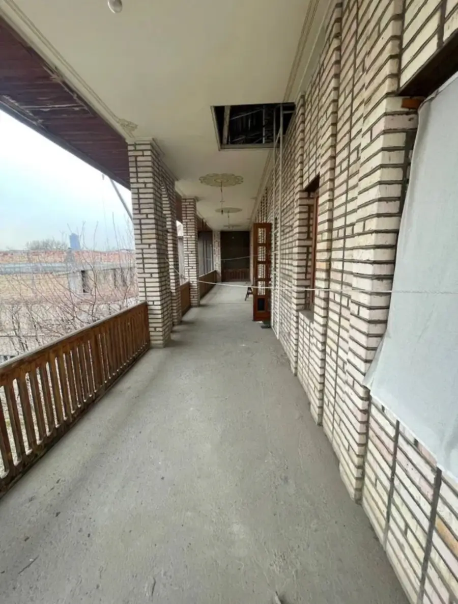 3 qavatli uy sotiladi − 470 m²