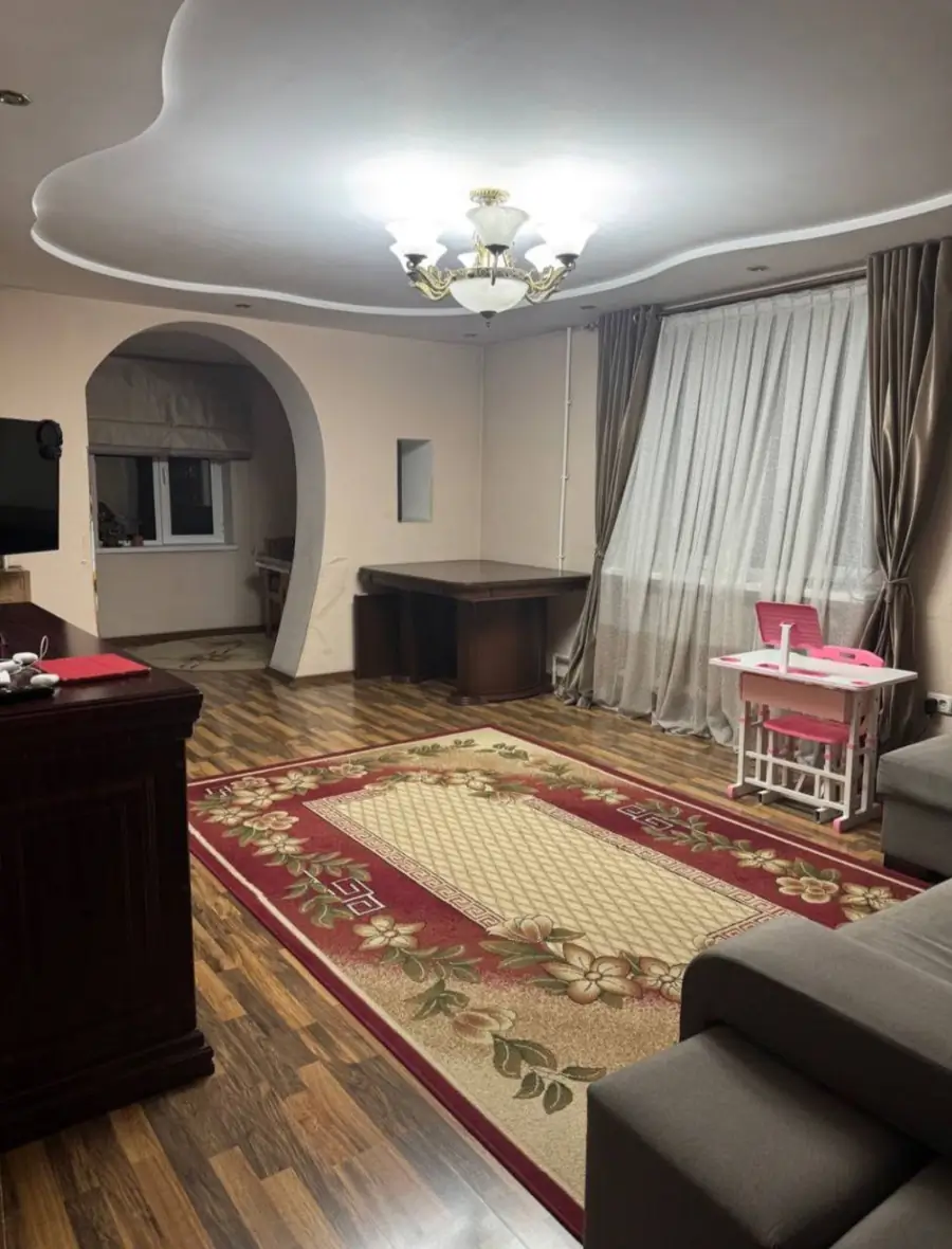 3 xonali kvartira − 70 m², 3/4 qavat