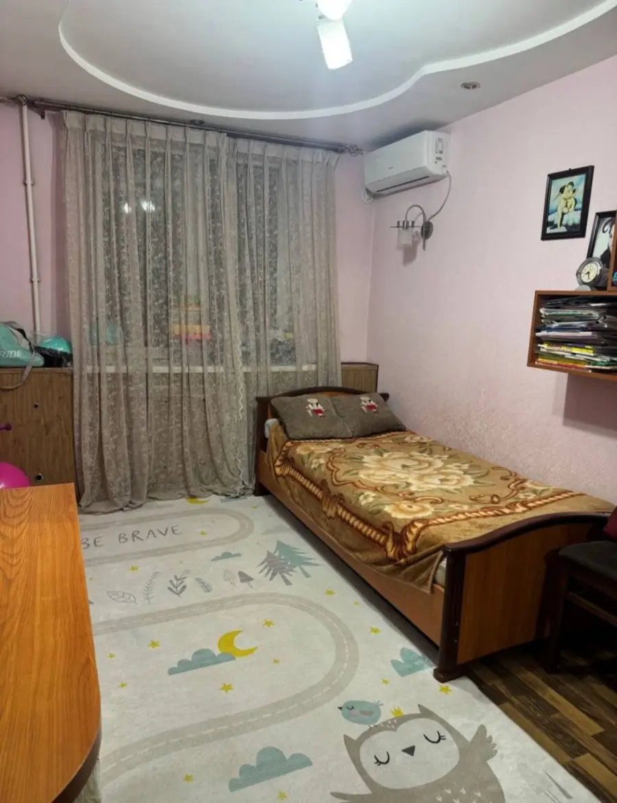 3 xonali kvartira sotiladi − 70 m²