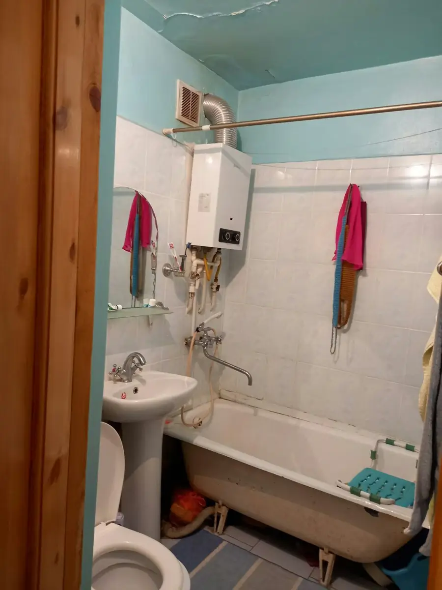 3 xonali kvartira − 70 m², 2/4 qavat