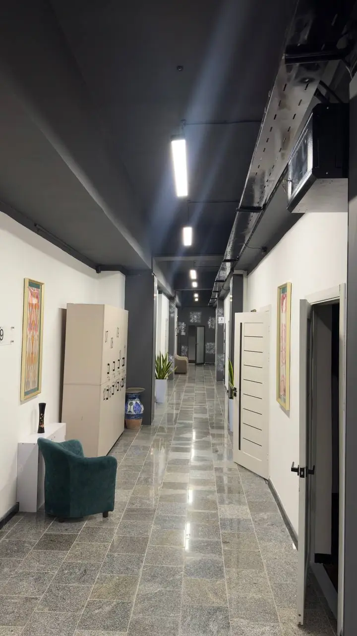 Ijaraga ofis − 400 m²