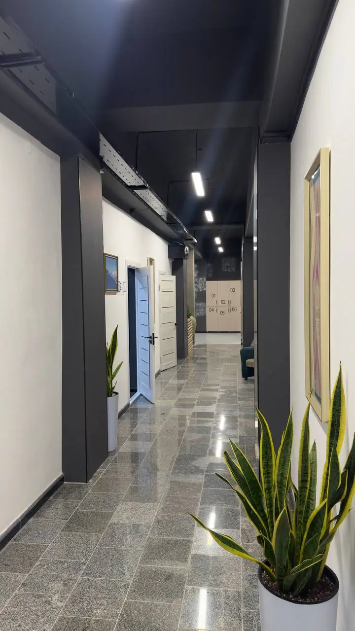 Ijaraga ofis − 400 m²