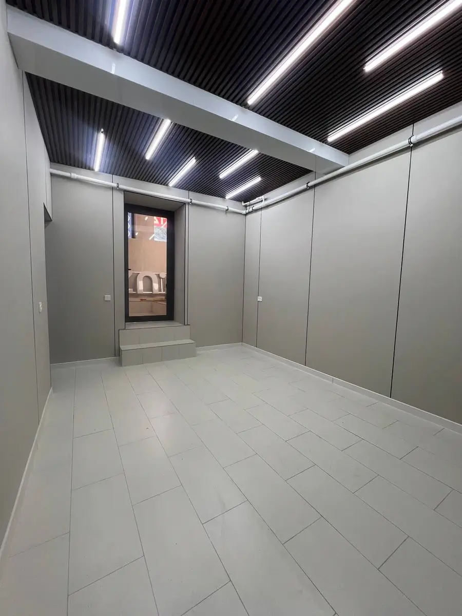 Ofis − 50 m², -1/4 qavat