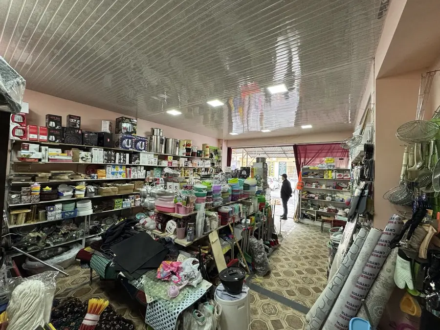 Savdo-sotiq maydoni sotiladi − 120 m²