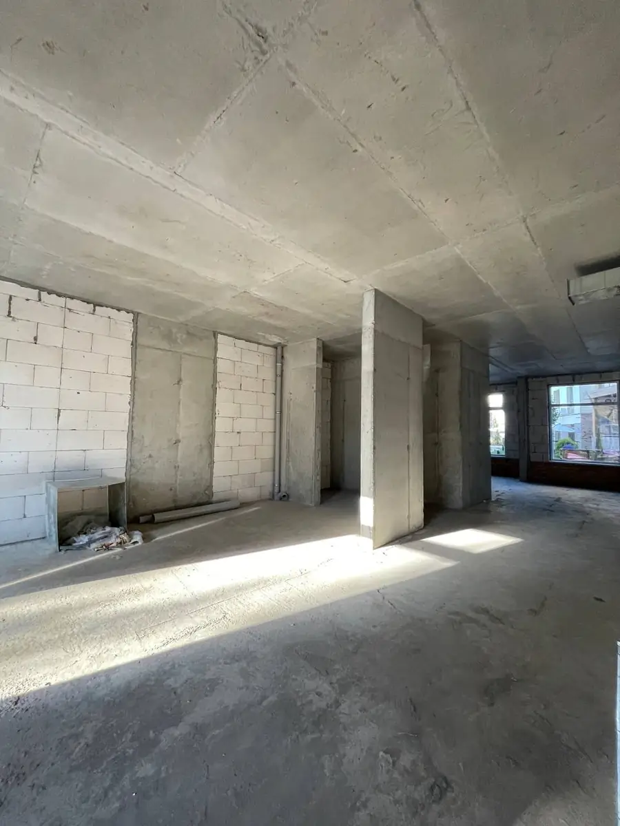 Сдается торговое помещение − 108 м²