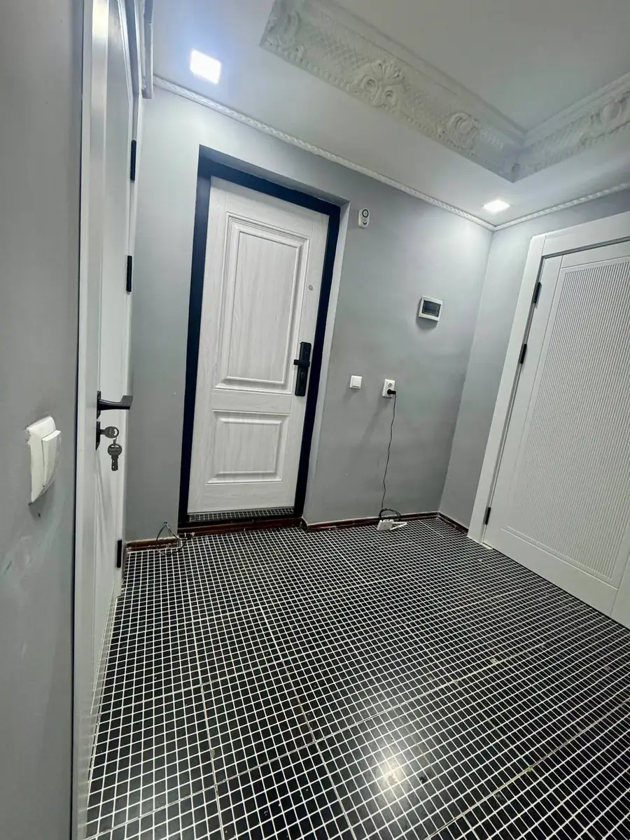 Сдается 2-комнатная квартира − 35 м²