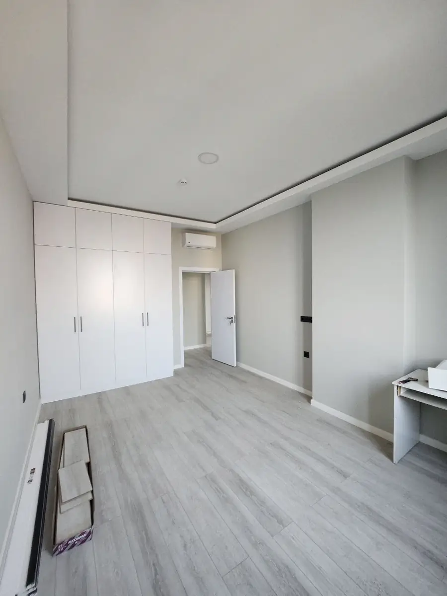 3 xonali kvartira sotiladi − 105 m²