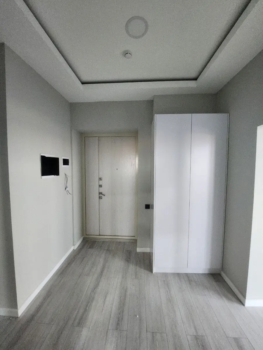 3 xonali kvartira sotiladi − 105 m²