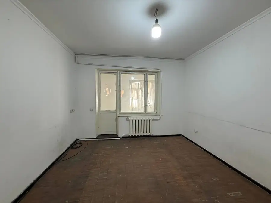 1 xonali kvartira − 33 m², 2/4 qavat