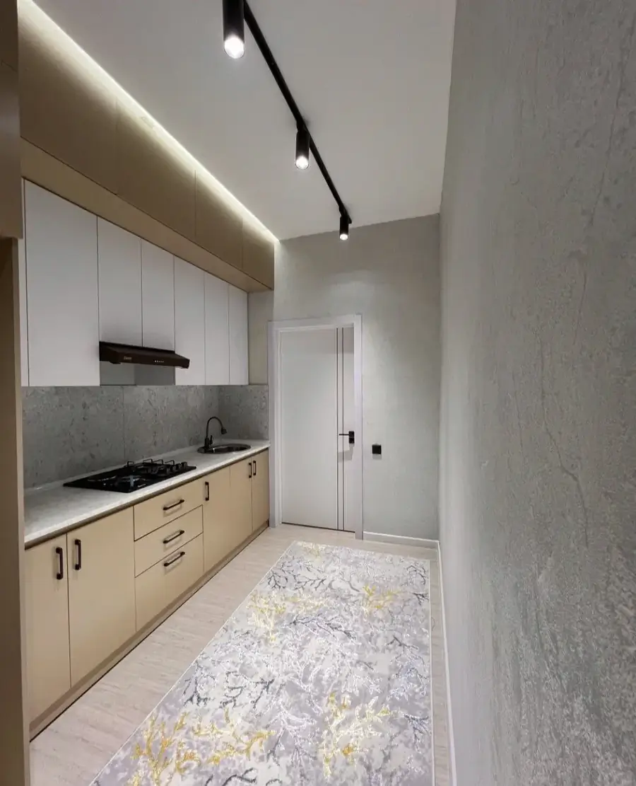 2 xonali kvartira sotiladi − 56 m²