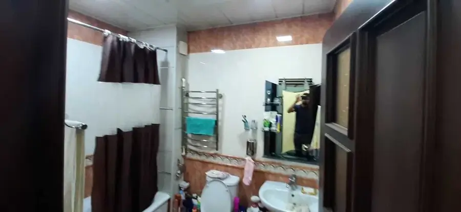 2 xonali kvartira sotiladi − 53 m²