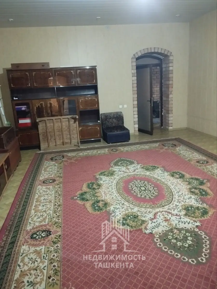 Ijaraga 2 qavatli uy − 600 m²