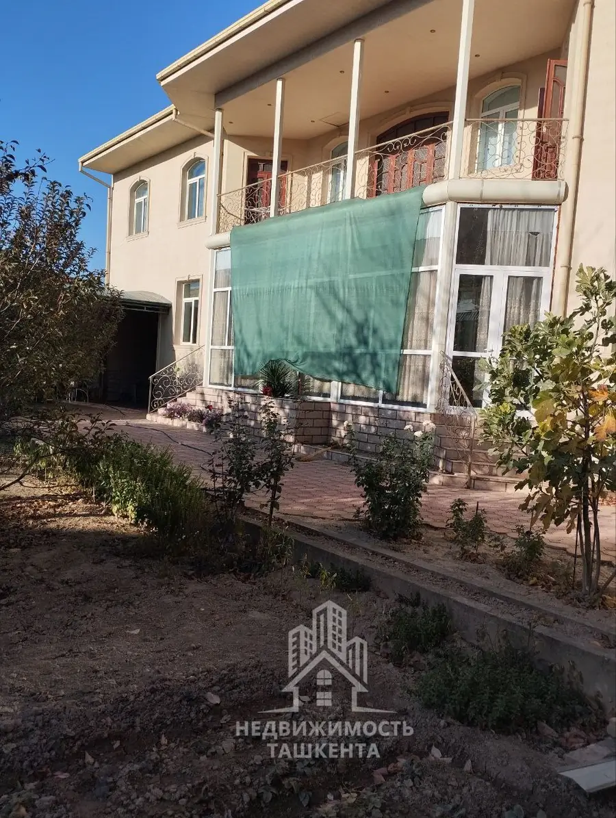 2 qavatli uy − 600 m², 6 sot.