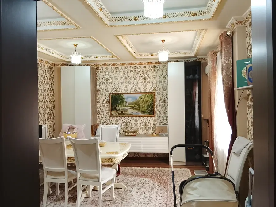 2 qavatli uy − 180 m², 1 sot. 