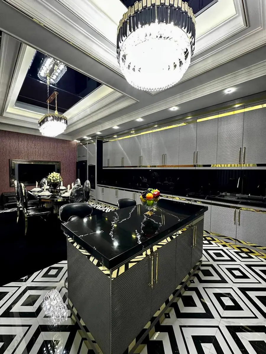 2 qavatli uy sotiladi − 396 m²