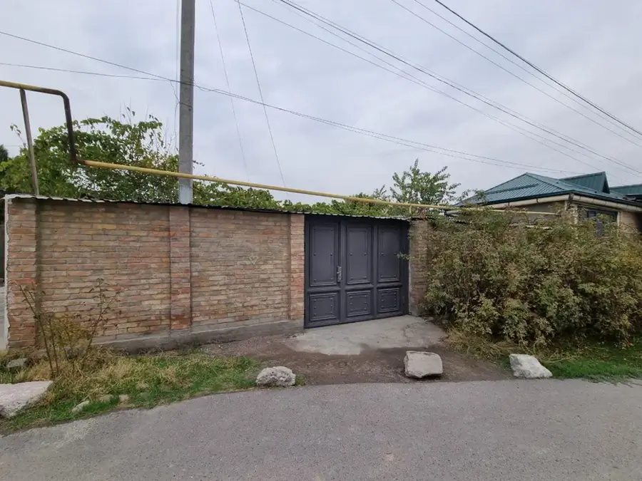 Сдается 4-комнатная квартира − 80 м²