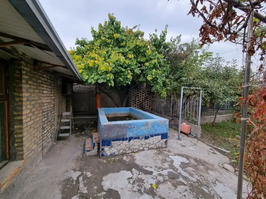 Сдается 4-комнатная квартира − 80 м²