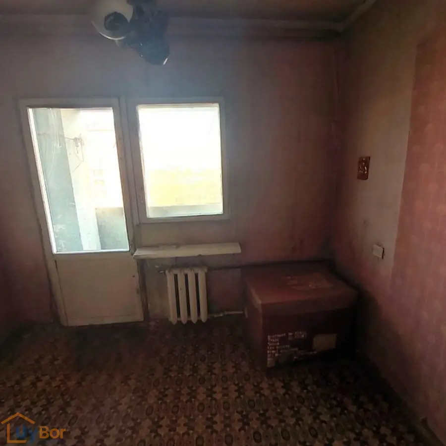 Более 5-комнатная квартира − 130 м², 9/9 этаж