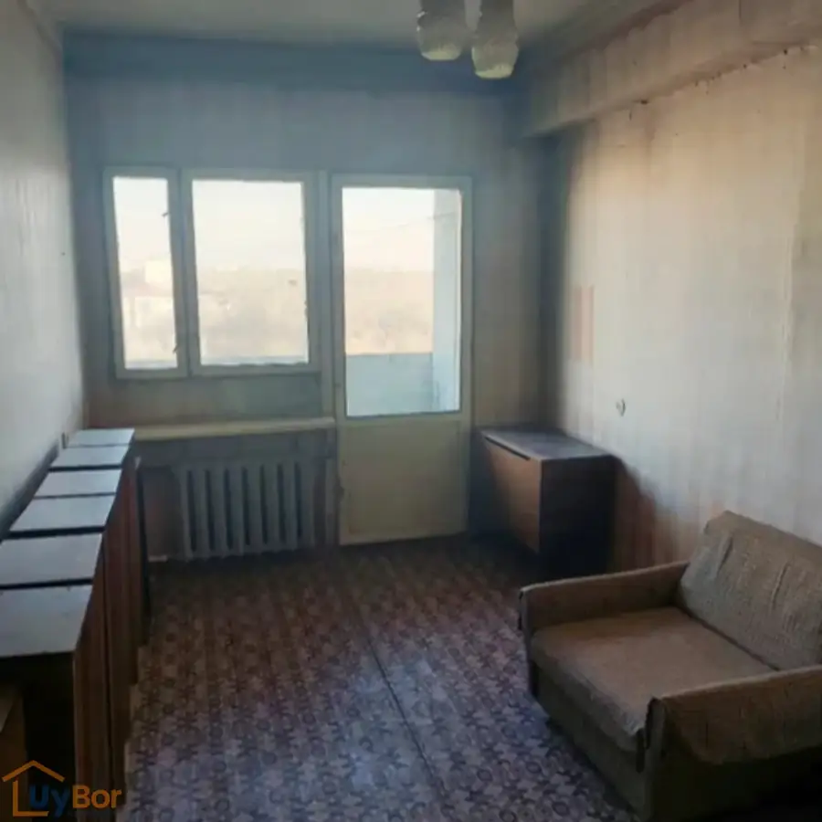 Более 5-комнатная квартира − 130 м², 9/9 этаж