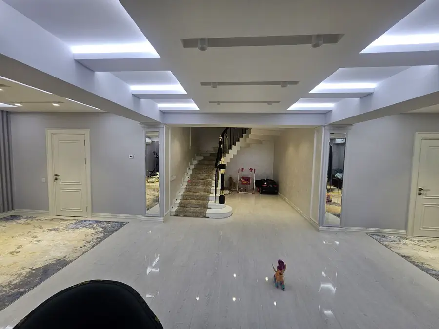 2 qavatli uy − 330 m², 3.2 sot.