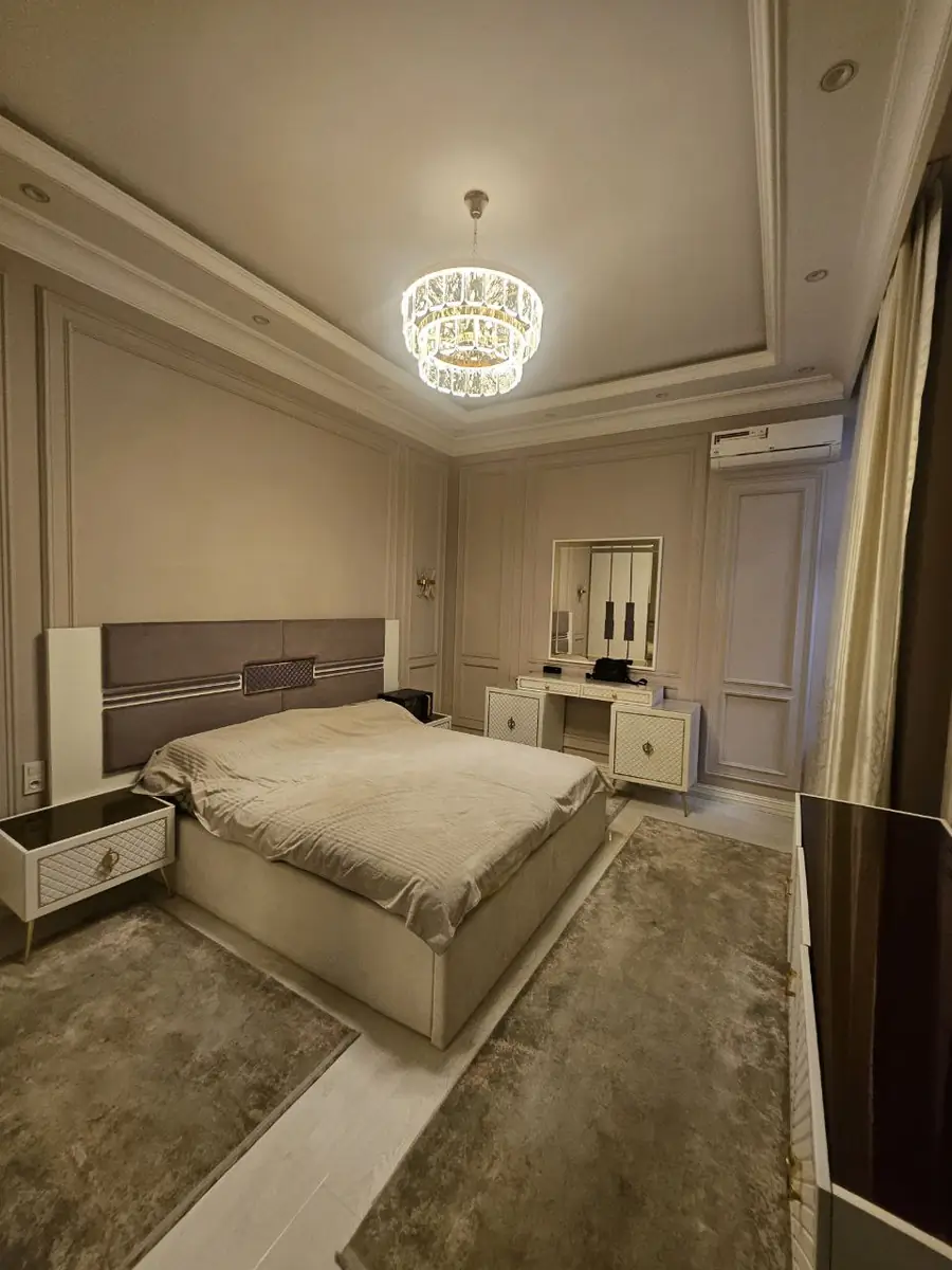 2 qavatli uy sotiladi − 330 m²