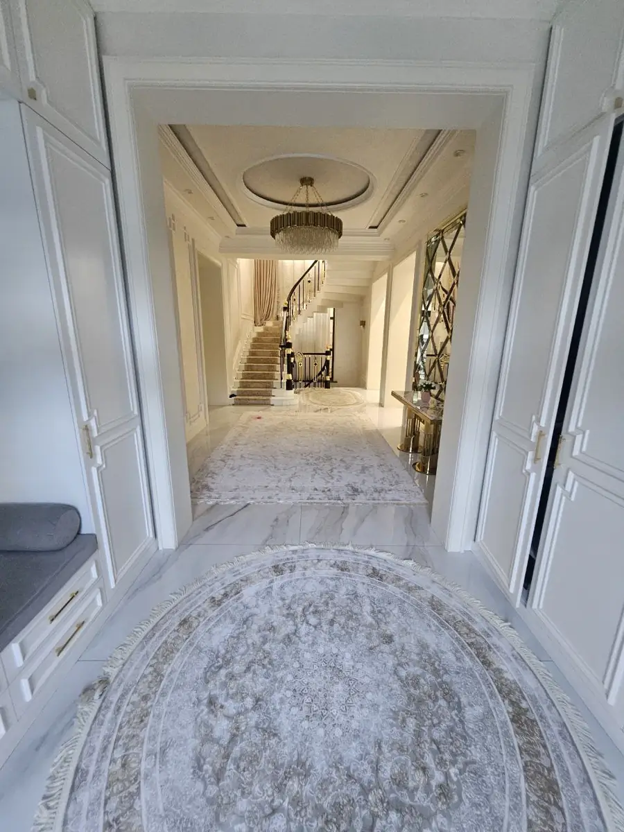 2 qavatli uy sotiladi − 330 m²