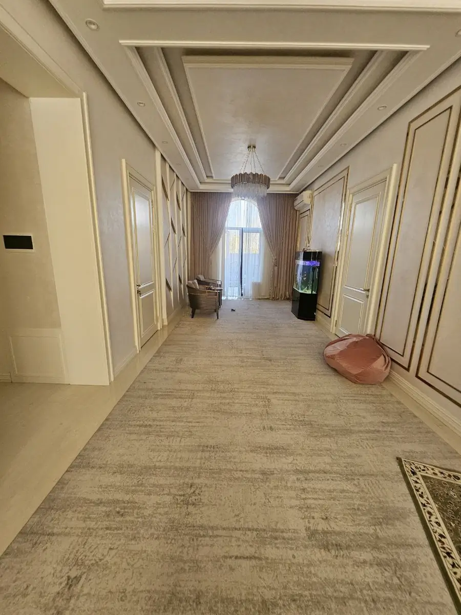 2 qavatli uy sotiladi − 330 m²