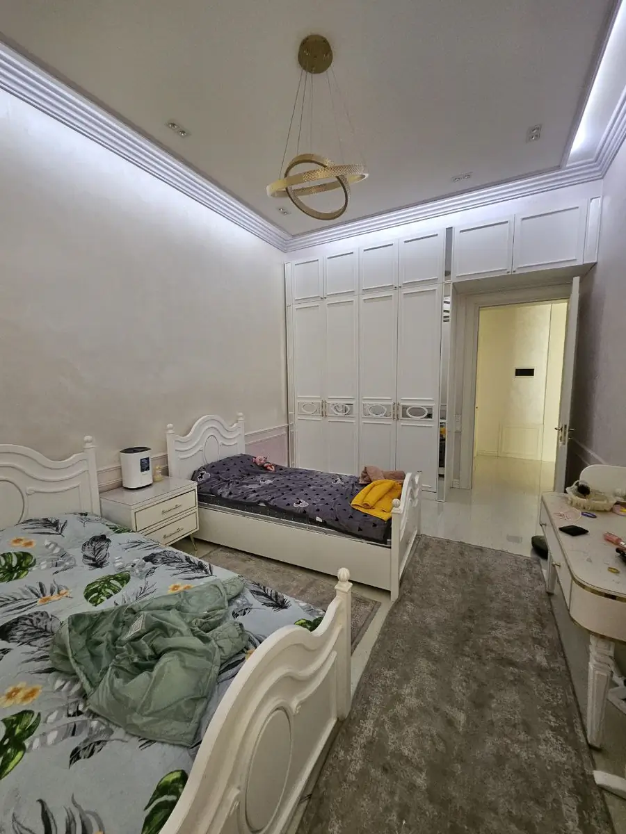 2 qavatli uy sotiladi − 330 m²