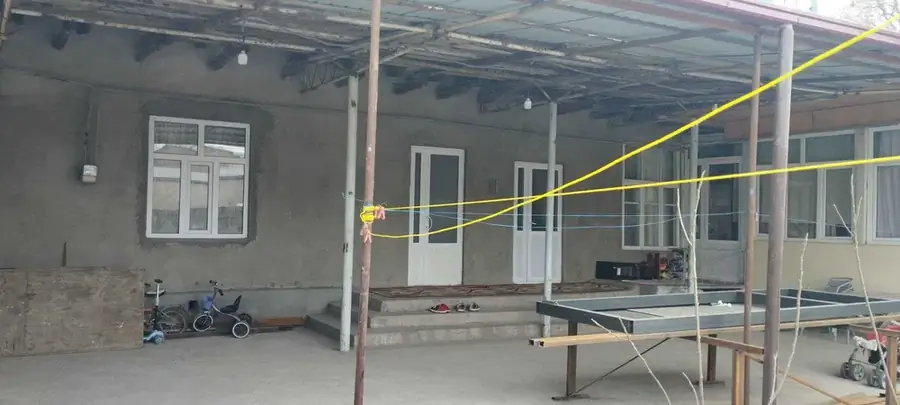 5 qavatli uy − 200 m², 470 sot.