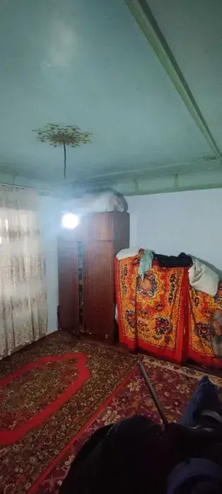 5 qavatli uy − 200 m², 470 sot.